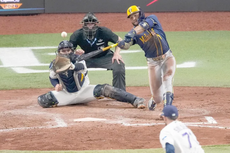 Brewers rout Rays 10-1, only one win from first World Series title